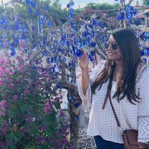 Meet your Posher, Aashka